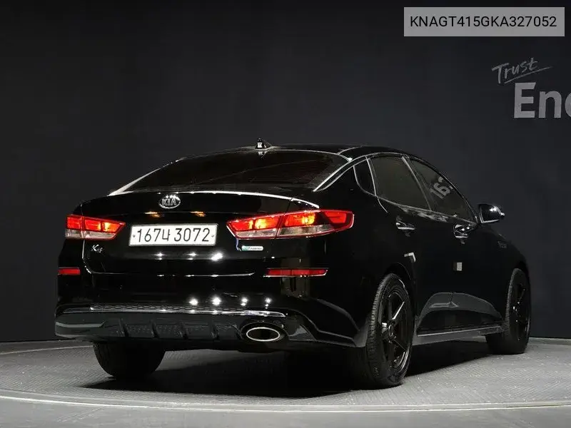The New K5 2Nd Generation 1.7 Diesel Prestige VIN: KNAGT415GKA327052 Lot: 39618335