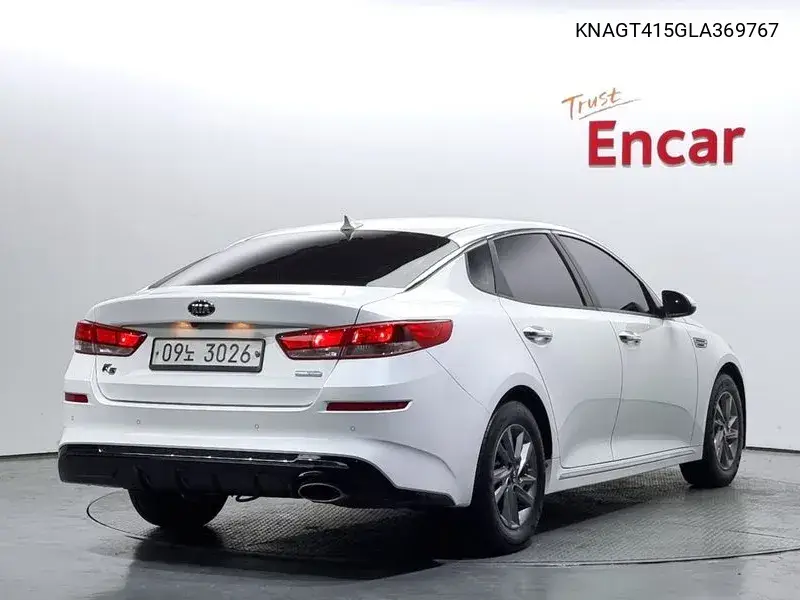 The New K5 2Nd Generation 1.7 Diesel Prestige VIN: KNAGT415GLA369767 Lot: 39635645