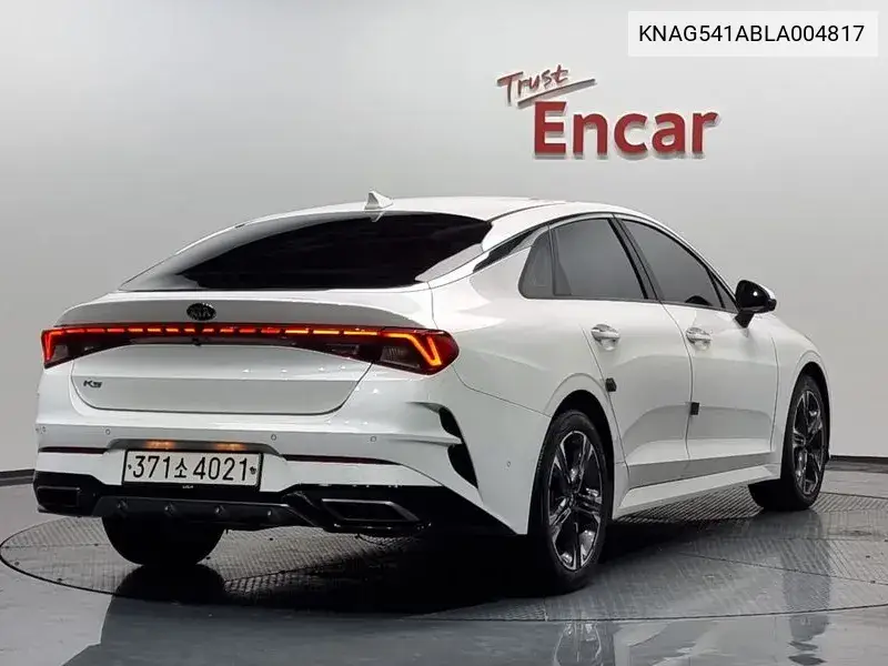 K5 3Rd Generation 2.0 Signature VIN: KNAG541ABLA004817 Lot: 39618286