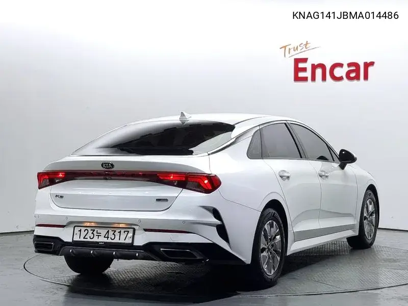 K5 Hybrid 3Rd Generation Trendy VIN: KNAG141JBMA014486 Lot: 39627429