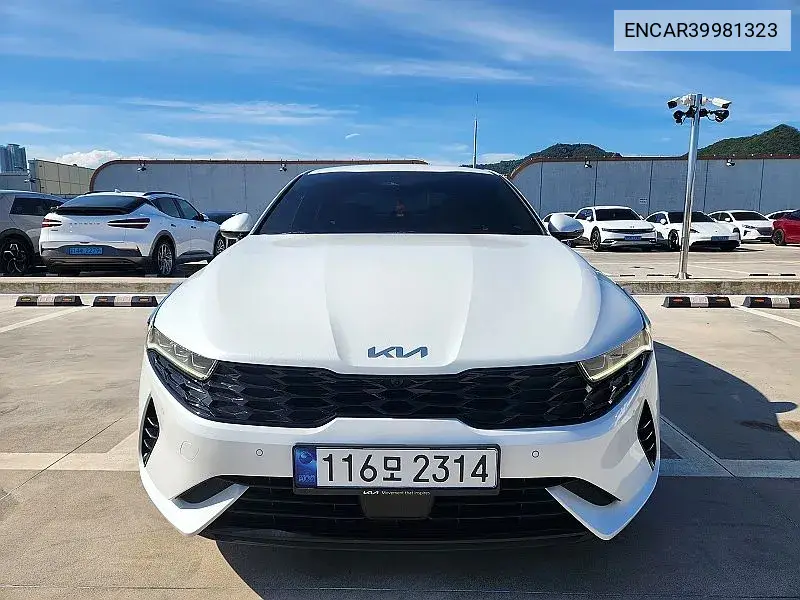 K5 Hybrid 3Rd Generation Signature VIN: ENCAR39981323 Lot: 39981323