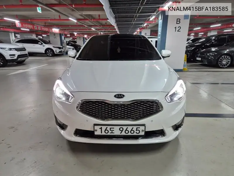 The New K7 2.4 Gdi Prestige VIN: KNALM415BFA183585 Lot: 39565640
