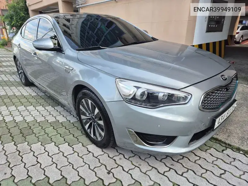 K7 Hybrid 700H Prestige VIN: ENCAR39949109 Lot: 39949109