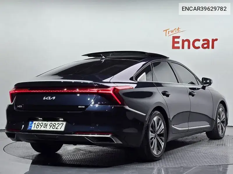 K8 Hybrid Signature VIN: ENCAR39629782 Lot: 39629782