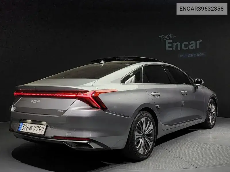 K8 Hybrid Noblesse VIN: ENCAR39632358 Lot: 39632358