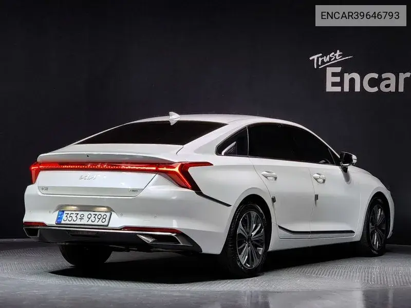 K8 Hybrid Signature VIN: ENCAR39646793 Lot: 39646793