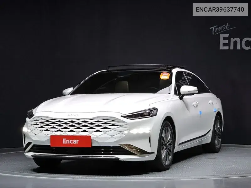 K8 Hybrid Signature VIN: ENCAR39637740 Lot: 39637740