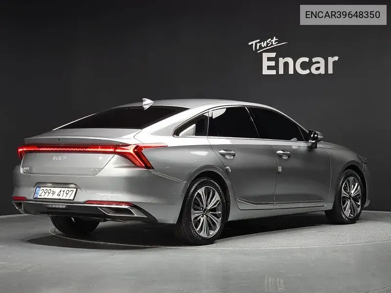 K8 Hybrid Signature VIN: ENCAR39648350 Lot: 39648350