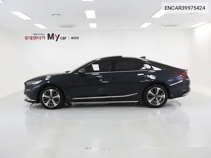 K8 Hybrid Signature VIN: ENCAR39975424 Lot: 39975424