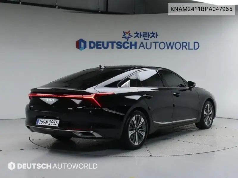 K8 Hybrid Noblesse VIN: KNAM2411BPA047965 Lot: 39639996