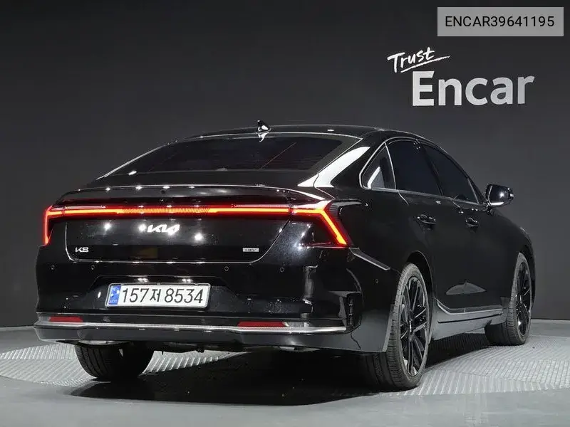 The New K8 Hybrid Signature VIN: ENCAR39641195 Lot: 39641195