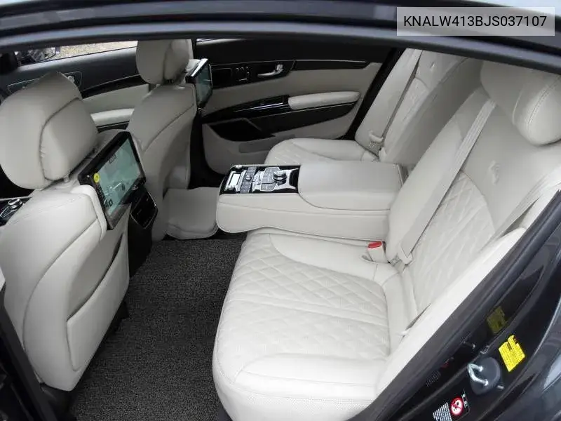 The New K9 3.8 Gdi Vip VIN: KNALW413BJS037107 Lot: 39910423