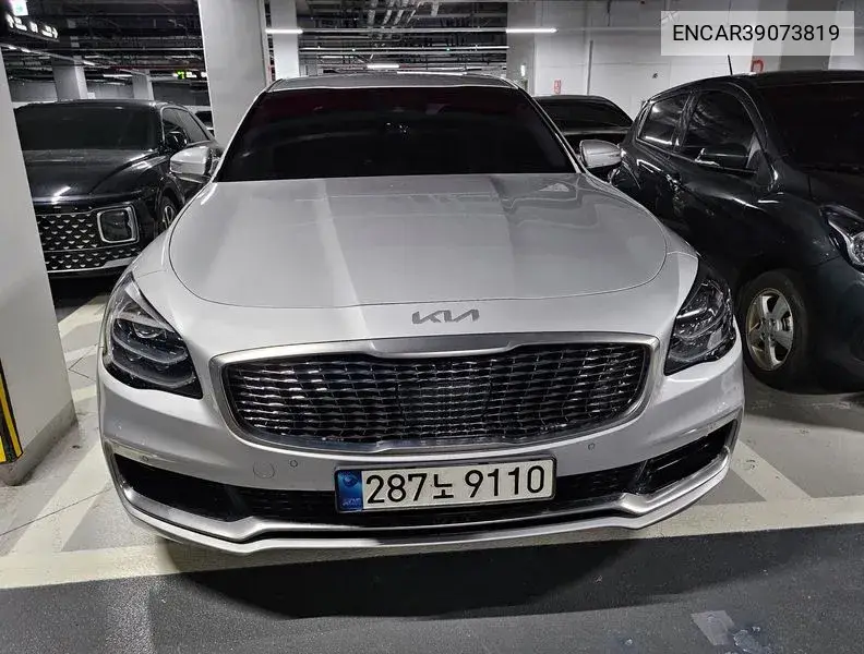 The K9 3.8 Gdi Awd Platinum Iii VIN: ENCAR39073819 Lot: 39073819
