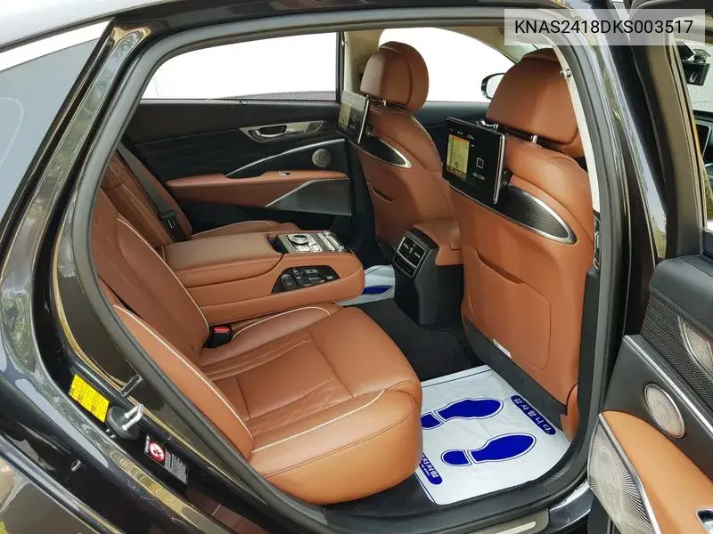 The K9 3.8 Gdi Awd Grand Platinum VIN: KNAS2418DKS003517 Lot: 39964052