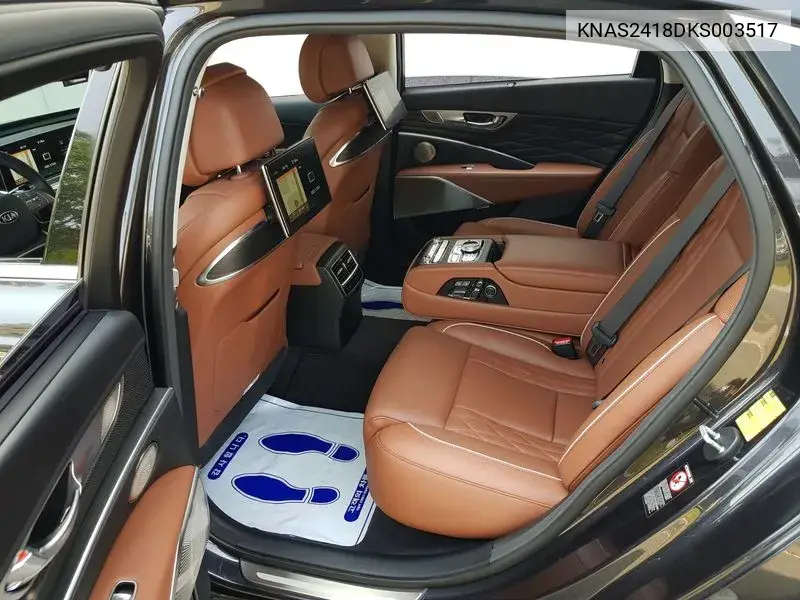 The K9 3.8 Gdi Awd Grand Platinum VIN: KNAS2418DKS003517 Lot: 39964052