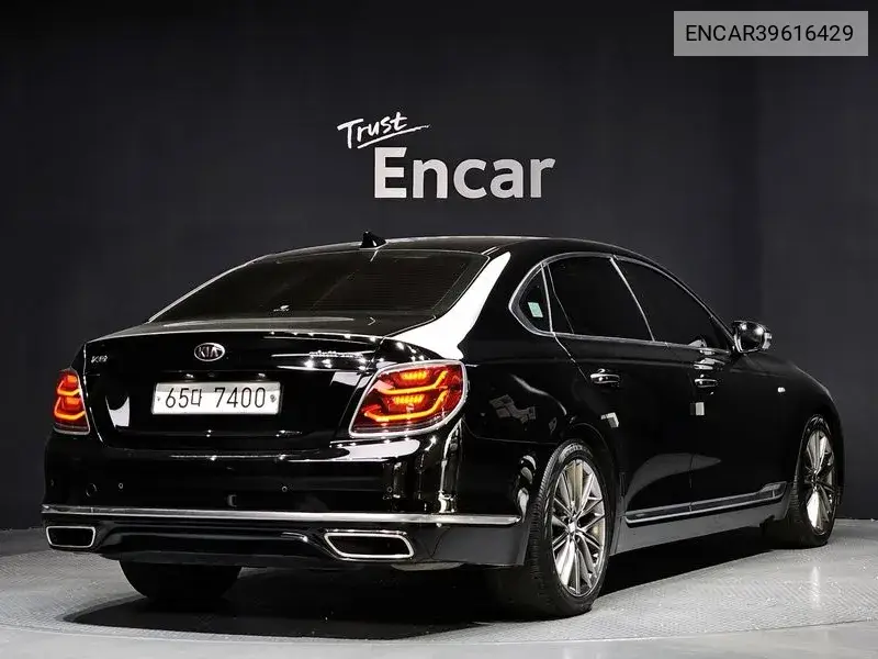 The K9 3.8 Gdi Awd Platinum Iii VIN: ENCAR39616429 Lot: 39616429