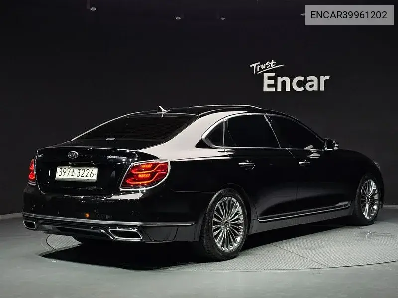 The K9 3.8 Gdi Platinum Ii VIN: ENCAR39961202 Lot: 39961202