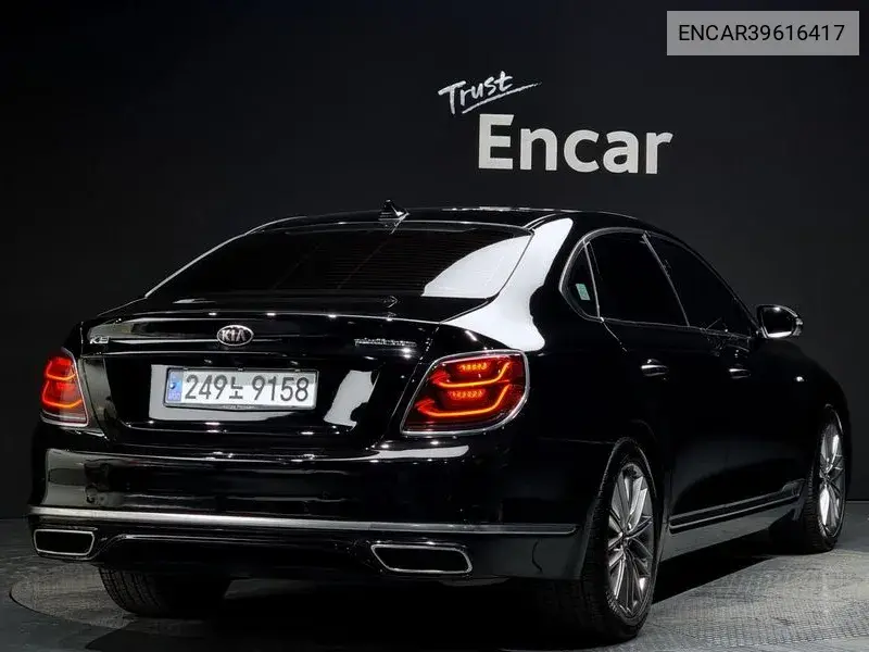 The K9 3.8 Gdi Awd Platinum Ii VIN: ENCAR39616417 Lot: 39616417