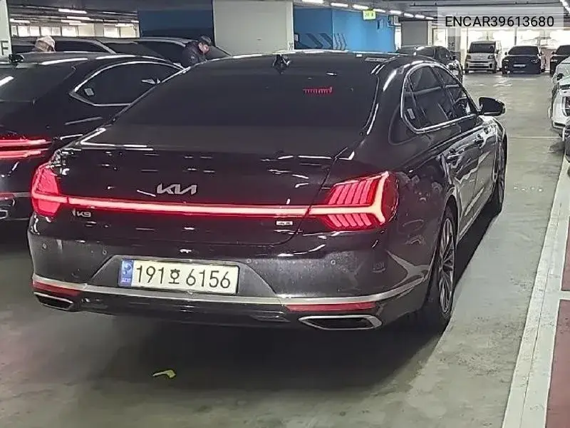 The New K9 2Nd Generation 3.3 T-Gdi Awd Best Selection Ii VIN: ENCAR39613680 Lot: 39613680