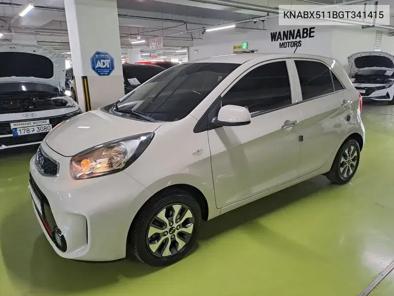 The New Morning Luxury VIN: KNABX511BGT341415 Lot: 39618916