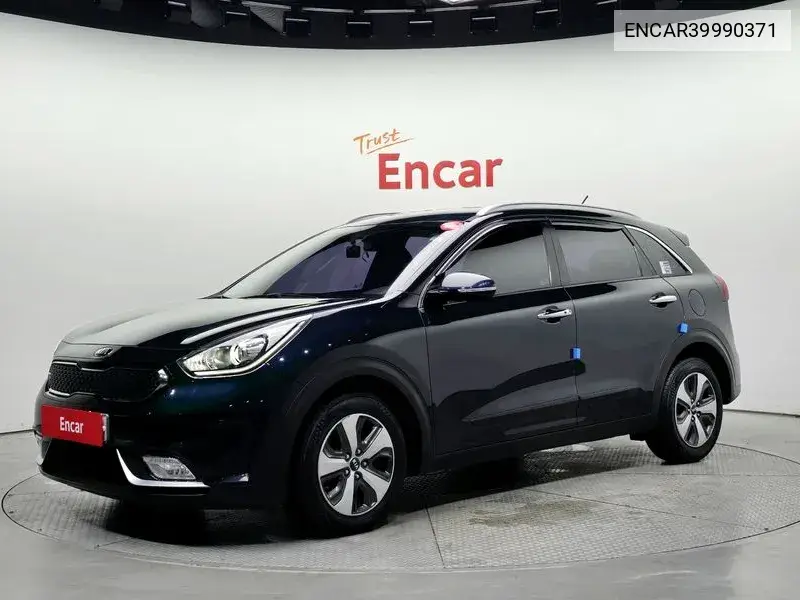 Niro Prestige VIN: ENCAR39990371 Lot: 39990371