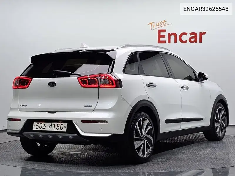Niro Noblesse VIN: ENCAR39625548 Lot: 39625548
