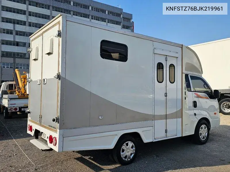 Bongo Iii Citi/Worksruban 1 Ton VIN: KNFSTZ76BJK219961 Lot: 39287307