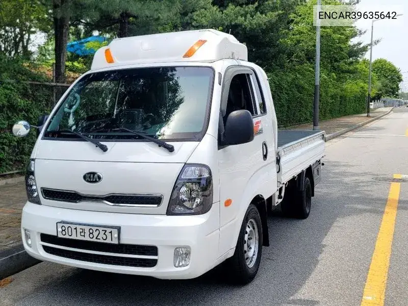 Bongo Iii Cargo (Cargo) Truck 1 Ton King Cap Crdi VIN: ENCAR39635642 Lot: 39635642