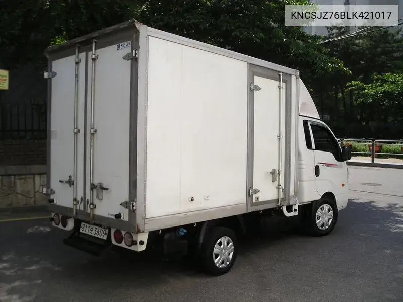 The New Bongo Iii Embedy Tower 1 Ton King Cap VIN: KNCSJZ76BLK421017 Lot: 39563193
