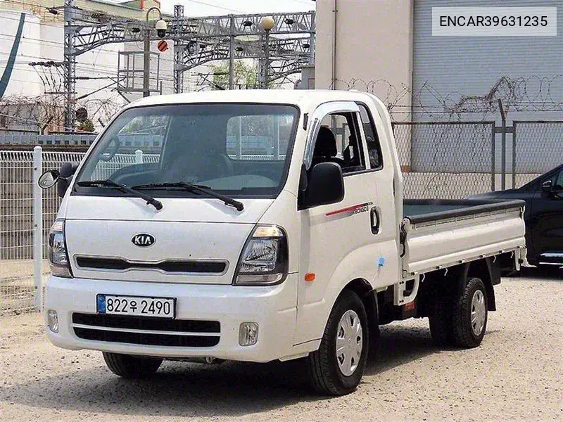The New Bongo Iii Cargo (Cargo) Truck 1 Ton King Cap VIN: ENCAR39631235 Lot: 39631235