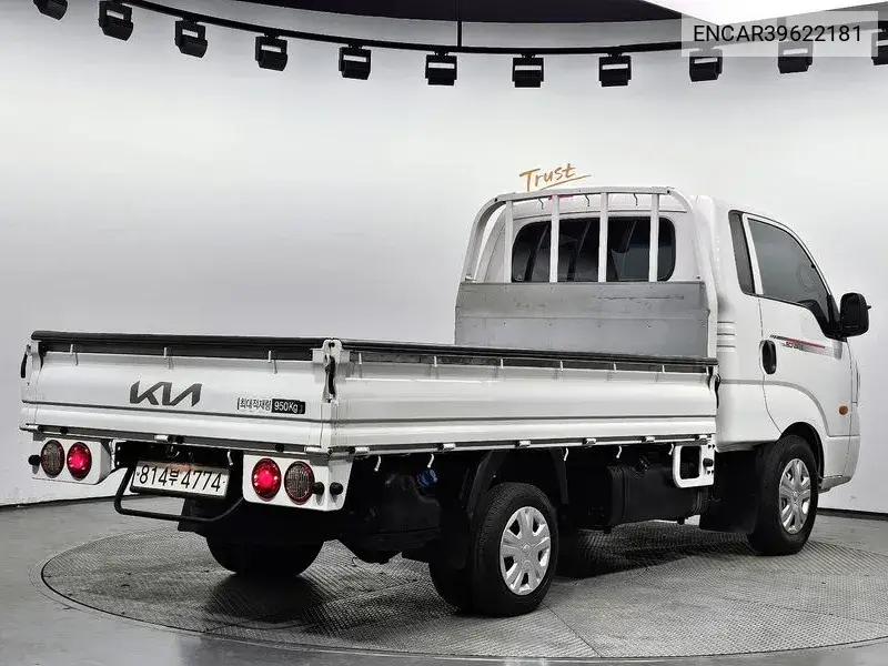 The New Bongo Iii Cargo (Cargo) Truck 1 Ton King Cap VIN: ENCAR39622181 Lot: 39622181