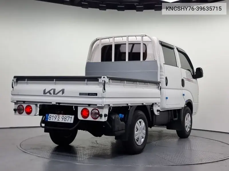 The New Bongo Iii Cargo (Cargo) Truck 1 Ton 4Wd Double Cap VIN: KNCSHY76-39635715 Lot: 39635715