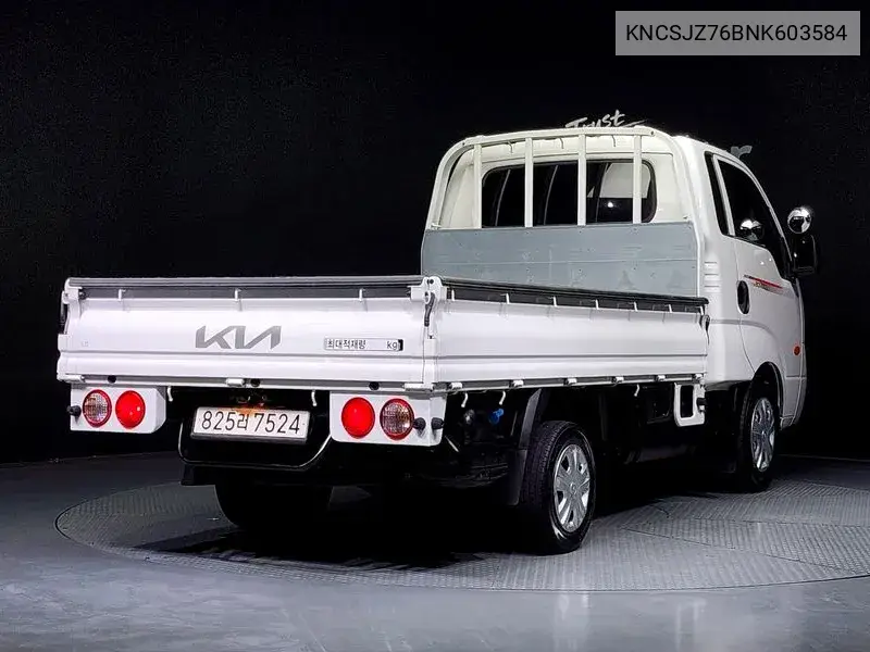 The New Bongo Iii Cargo (Cargo) Truck 1 Ton King Cap VIN: KNCSJZ76BNK603584 Lot: 39961069