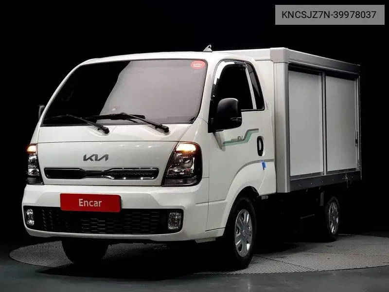The New Bongo Iii Iii Low Early Tower 1 Ton King Cap Ev VIN: KNCSJZ7N-39978037 Lot: 39978037