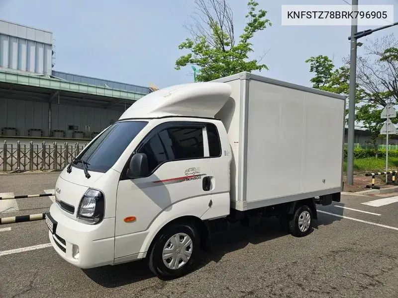 The New Bongo Iii Exs (High) Early Tower 1 Ton King Cap Lpg VIN: KNFSTZ78BRK796905 Lot: 39632011