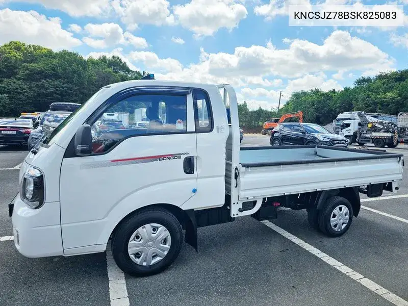 The New Bongo Iii Cargo (Cargo) Truck 1 Ton King Cap Lpg VIN: KNCSJZ78BSK825083 Lot: 39975052
