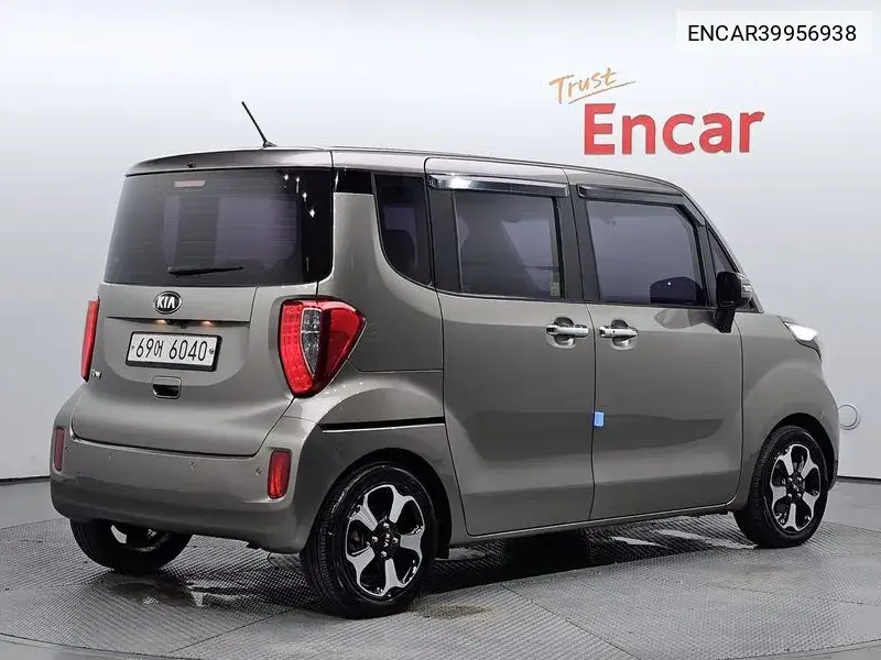 Ray Prestige VIN: ENCAR39956938 Lot: 39956938