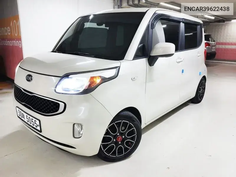 Ray Deluxe VIN: ENCAR39622438 Lot: 39622438
