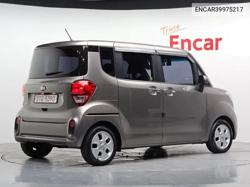 The New Ray Luxury VIN: ENCAR39975217 Lot: 39975217