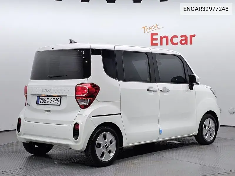 The New Ray Prestige VIN: ENCAR39977248 Lot: 39977248