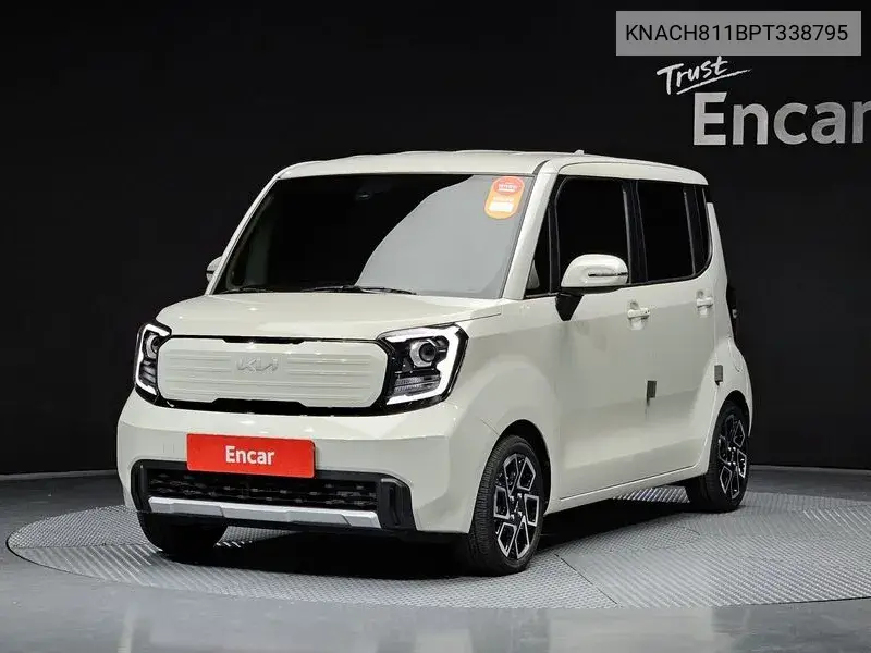 The New Kia Ray Signature VIN: KNACH811BPT338795 Lot: 39614108
