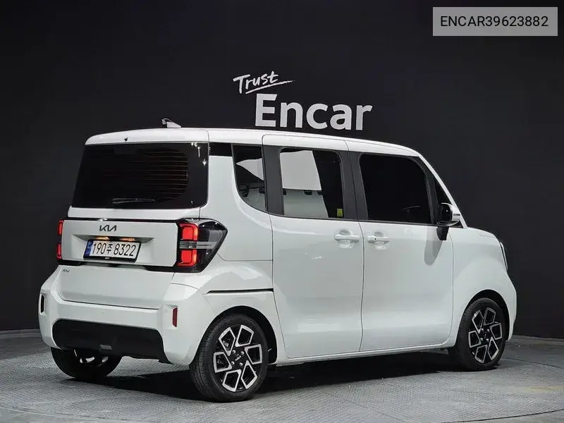 The New Kia Ray Signature VIN: ENCAR39623882 Lot: 39623882