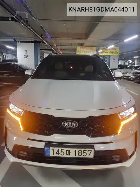 Sorento 4Th Generation Hev 1.6 4Wd Gravity VIN: KNARH81GDMA044011 Lot: 39633640