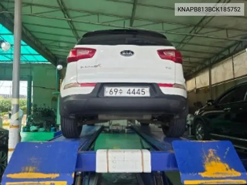 Sportage R Diesel 2Wd Tlx High -End Type VIN: KNAPB813BCK185752 Lot: 39969646