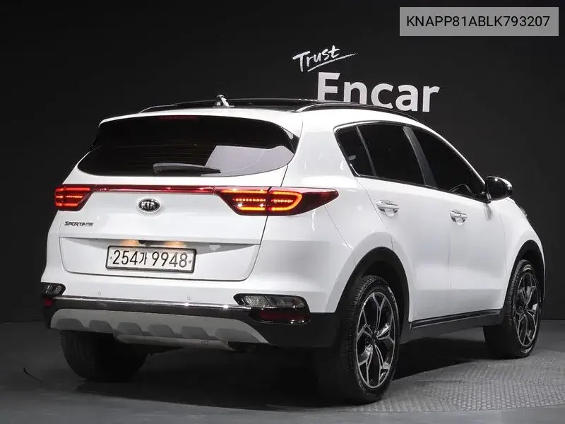Sportage The Bold Gasoline 2.0 2Wd Signature VIN: KNAPP81ABLK793207 Lot: 39962689