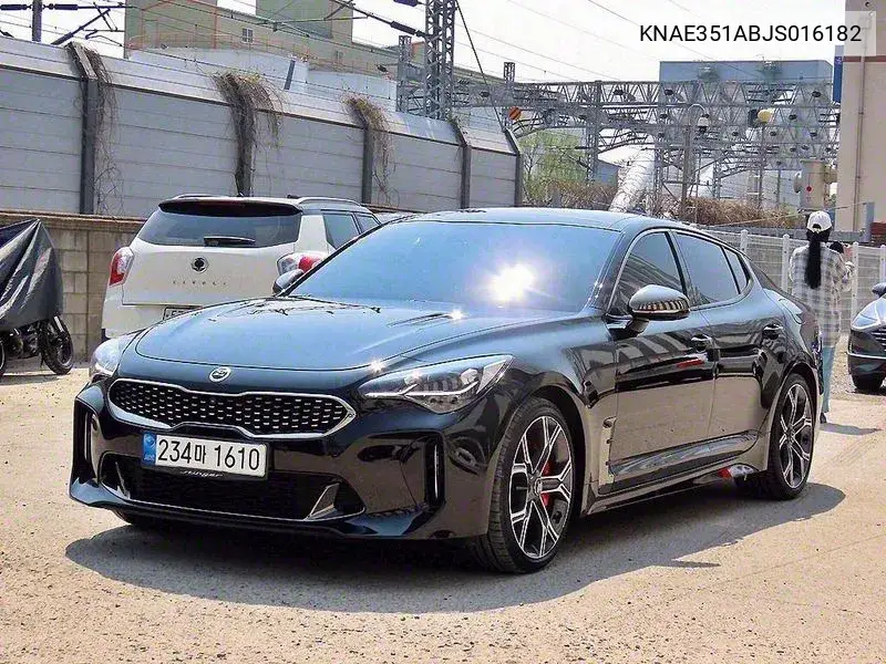 Stinger 2.0 Turbo 2Wd Platinum VIN: KNAE351ABJS016182 Lot: 39627689