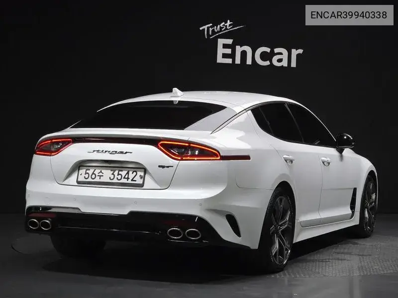 Stinger 3.3 Turbo 2Wd Gt VIN: ENCAR39940338 Lot: 39940338