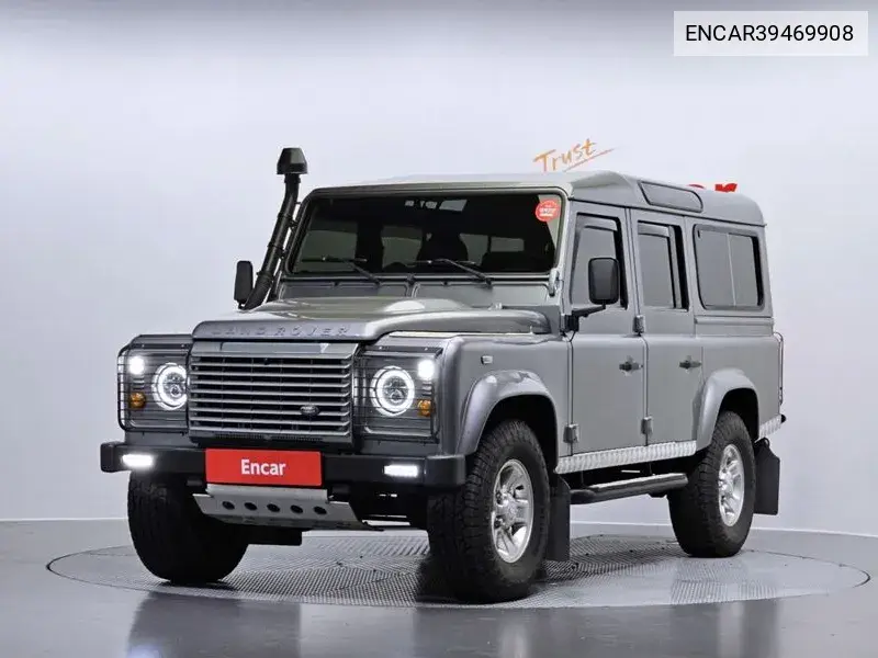 Defender 110 VIN: SALLDHMP8CA410925