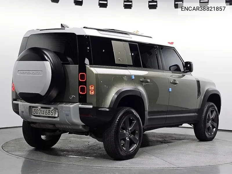 Defender (L663) 110 D240 Se VIN: ENCAR38821857 Lot: 38821857