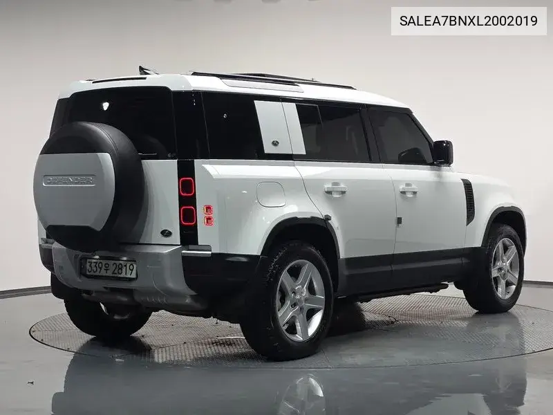 Defender (L663) 110 D240 Se VIN: SALEA7BNXL2002019 Lot: 39932028